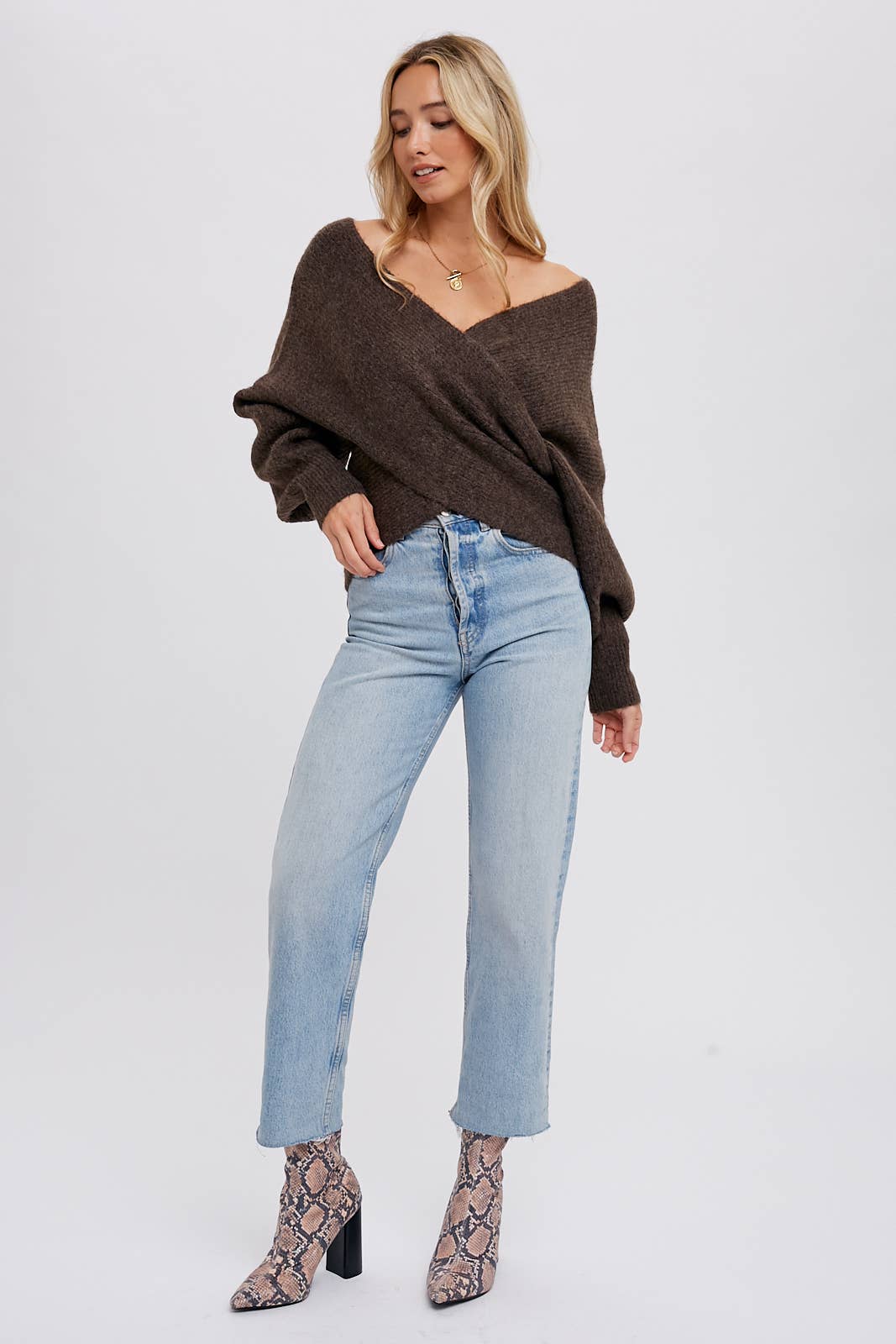 Bluivy - CROSSOVER RIBBED PULLOVER: LATTE / M/L